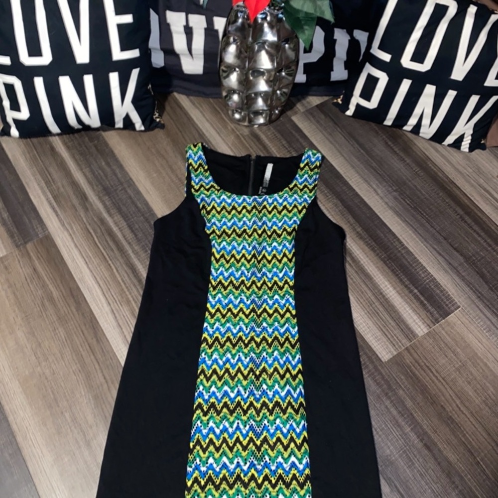 Kensie Black and Blue Sheath Mini Dress Sleeveless Scoop Neck - Picture 8 of 13